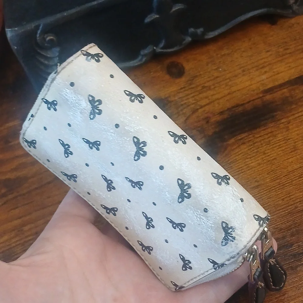 Project Wallet Re Paint Coach Cream and Black Butterfly Wallet - Picture 6 of 9